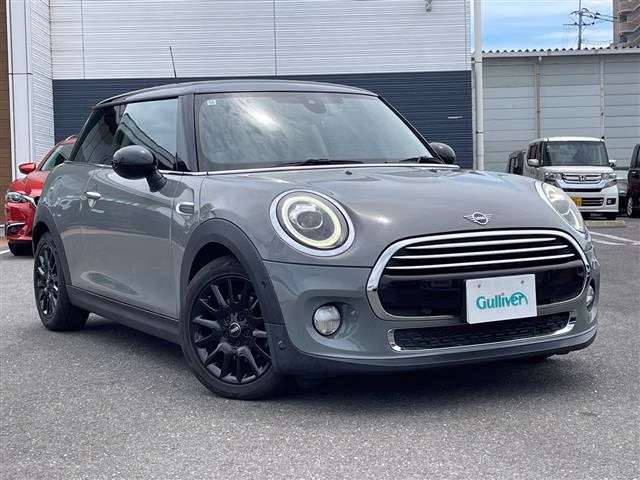 MINI HATCH
