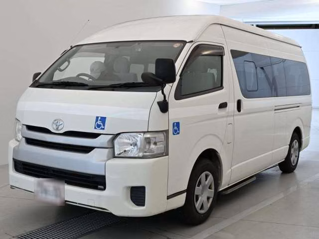 TOYOTA REGIUS ACE