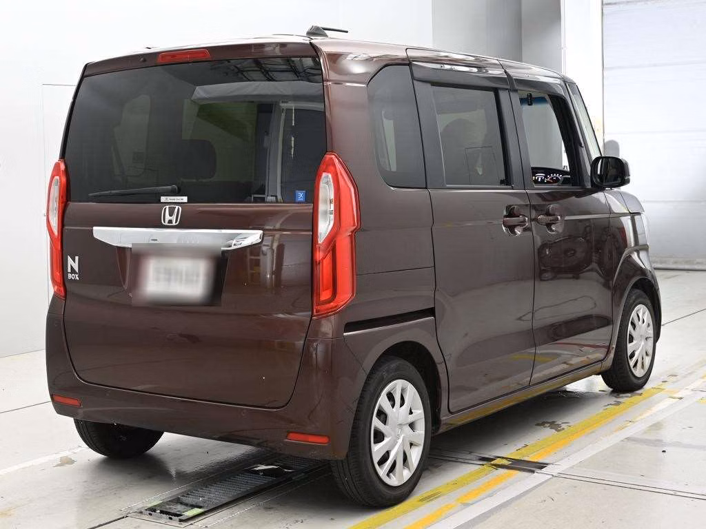 HONDA N-BOX