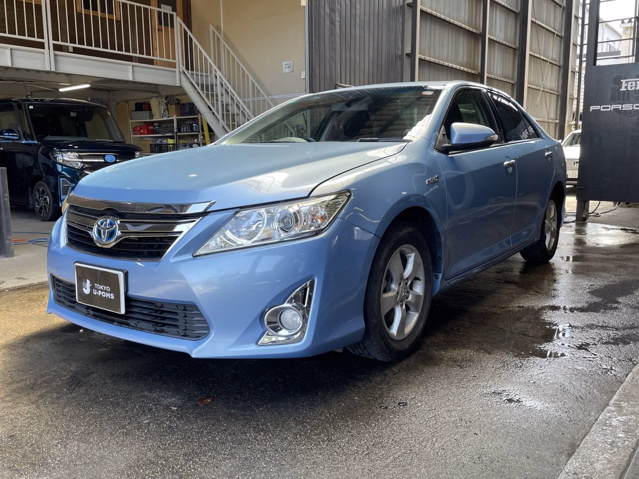 TOYOTA CAMRY