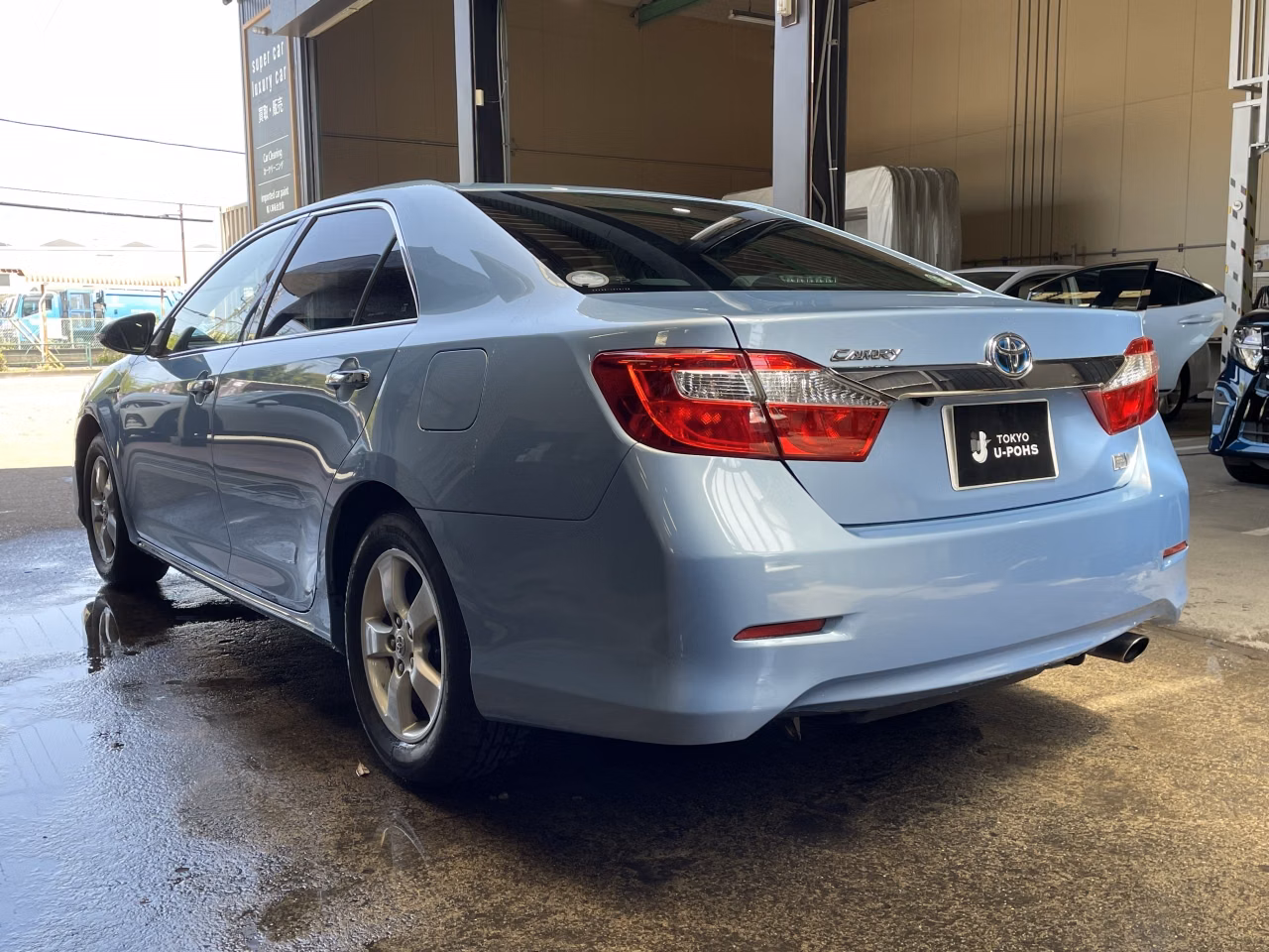 TOYOTA CAMRY