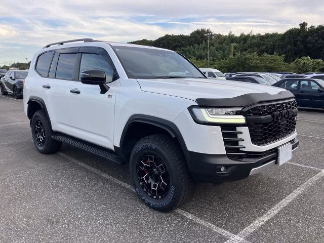TOYOTA LAND CRUISER