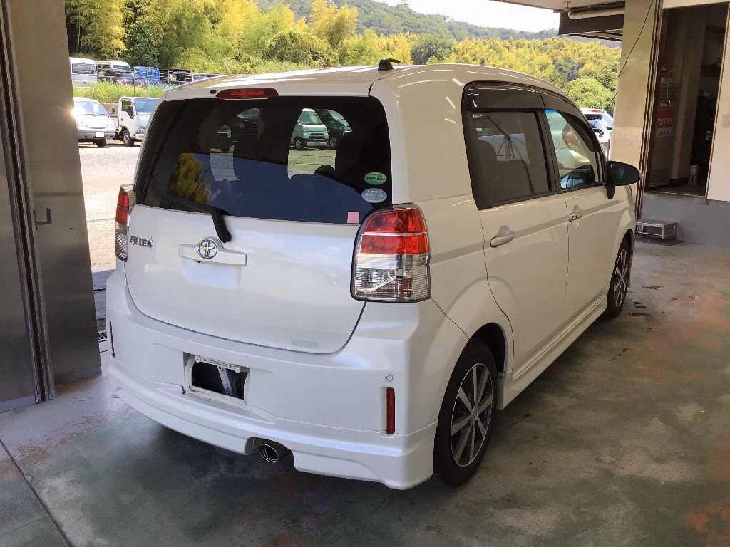 TOYOTA SPADE
