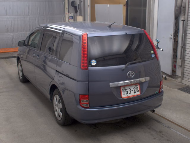 TOYOTA ISIS