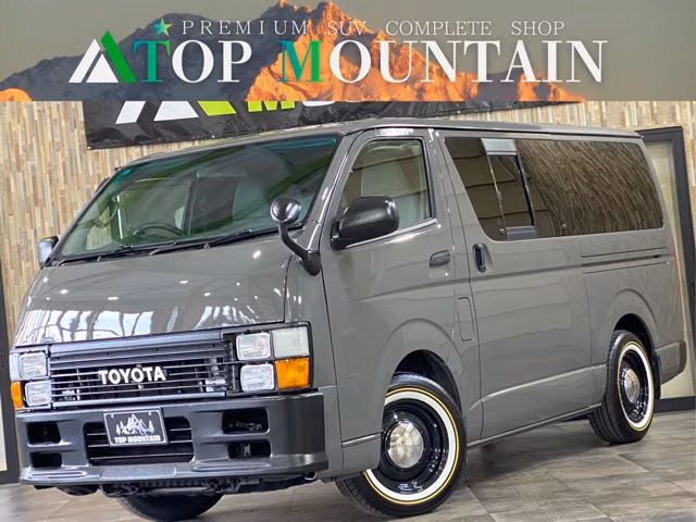 TOYOTA REGIUS ACE