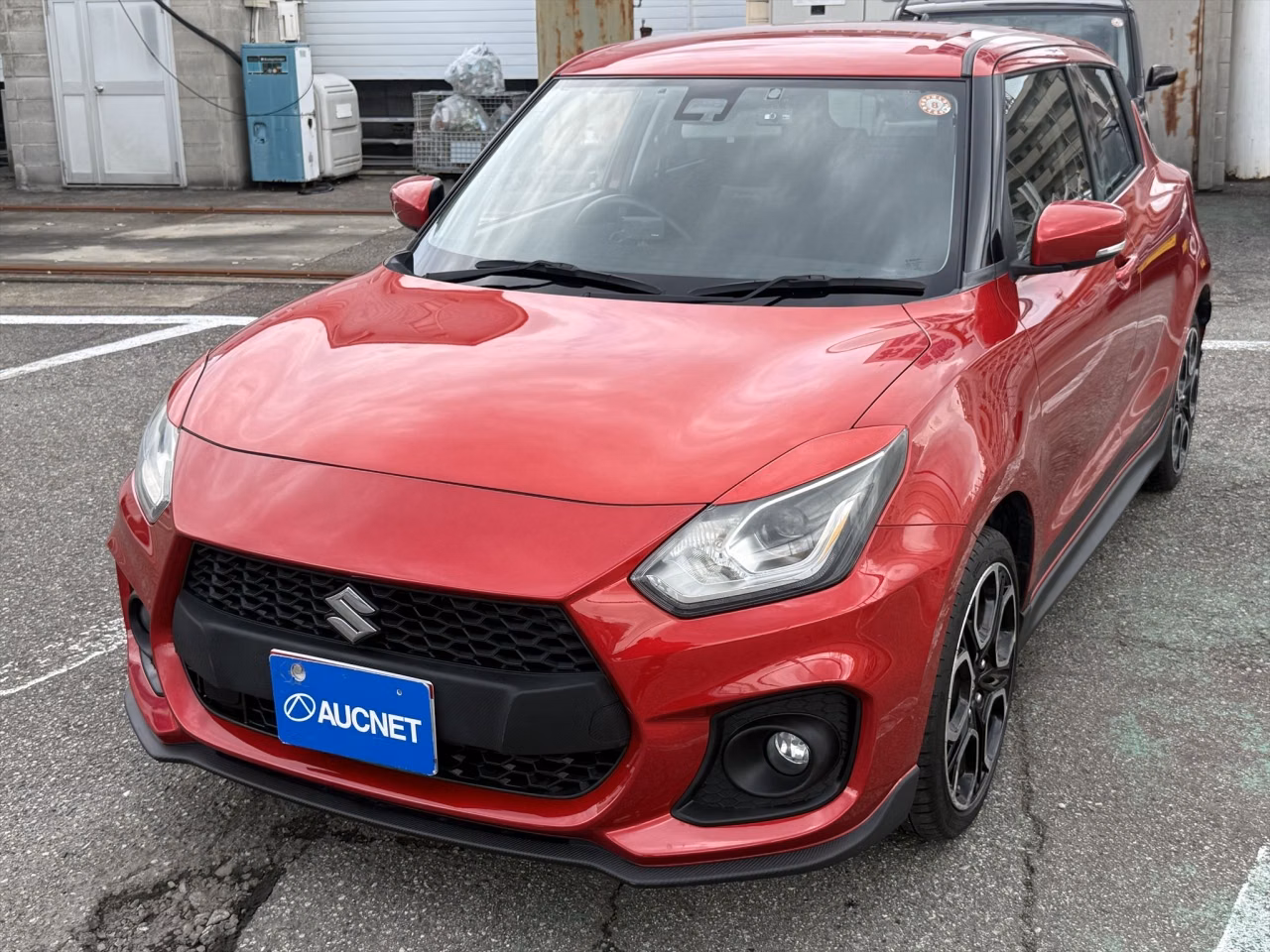 SUZUKI SWIFT