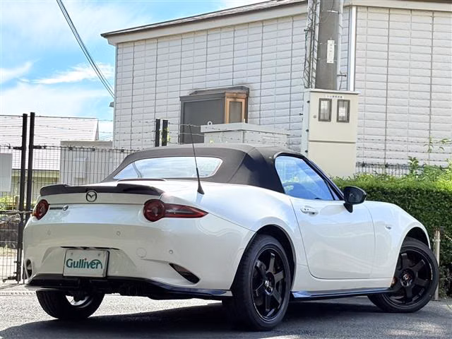 MAZDA ROADSTER
