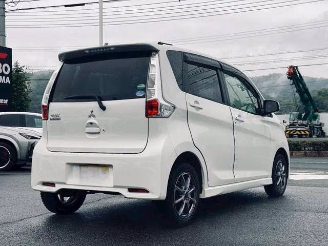 MITSUBISHI EK CUSTOM