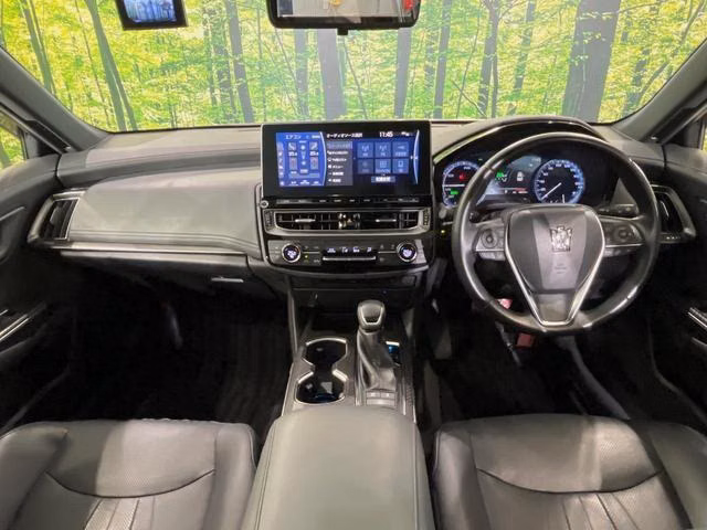 TOYOTA CROWN