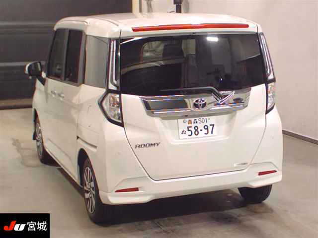 TOYOTA ROOMY