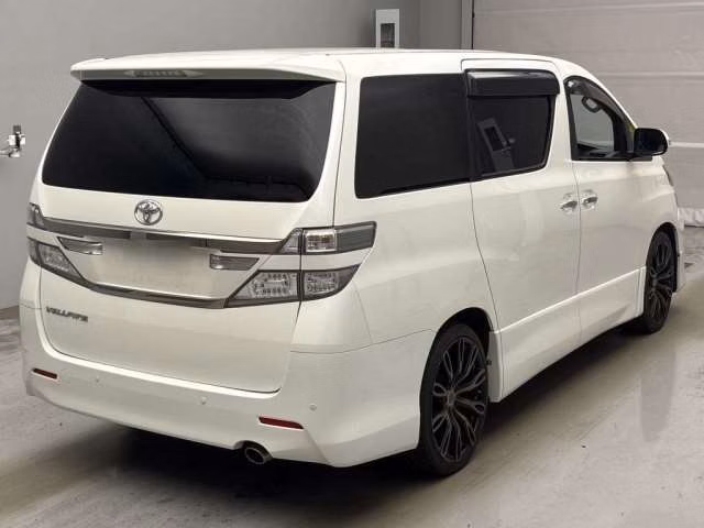 TOYOTA VELLFIRE
