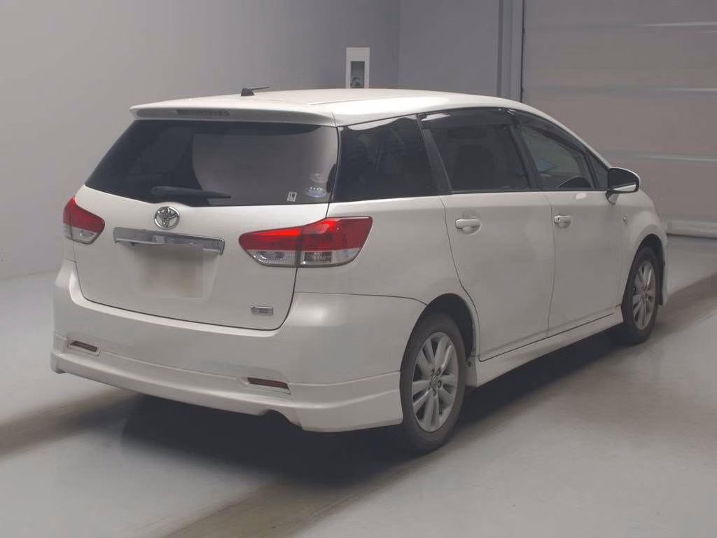 TOYOTA WISH