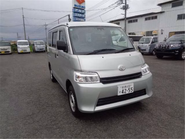 TOYOTA TOWN ACE