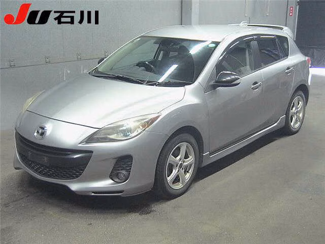 MAZDA AXELA