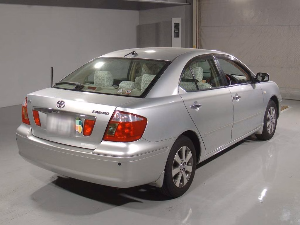 TOYOTA PREMIO