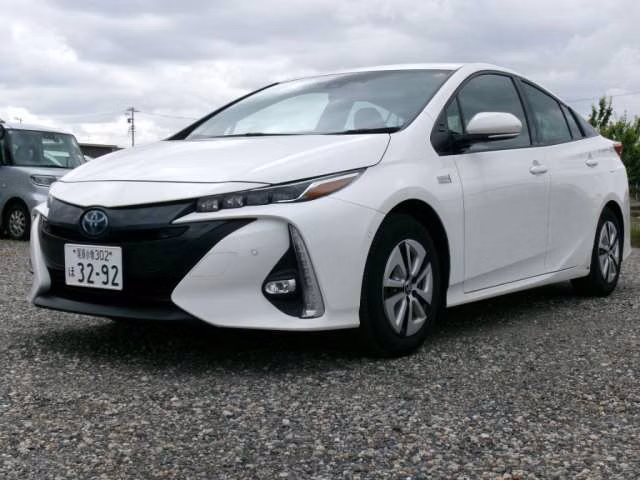 TOYOTA PRIUS PHV