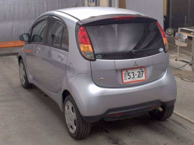 MITSUBISHI I