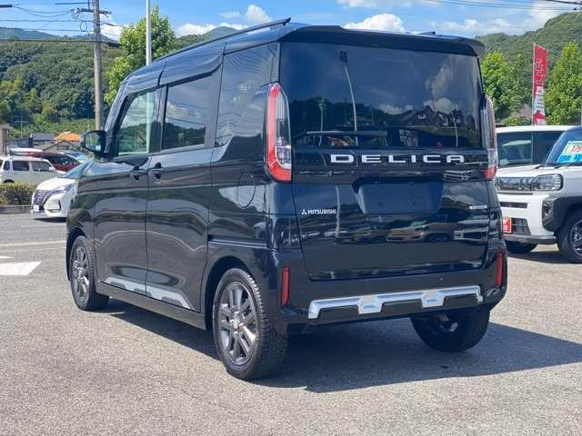 MITSUBISHI DELICA MINI