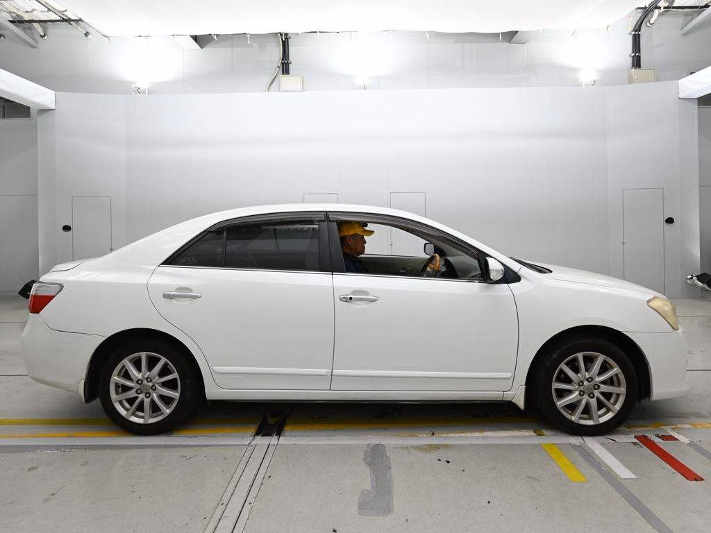TOYOTA PREMIO