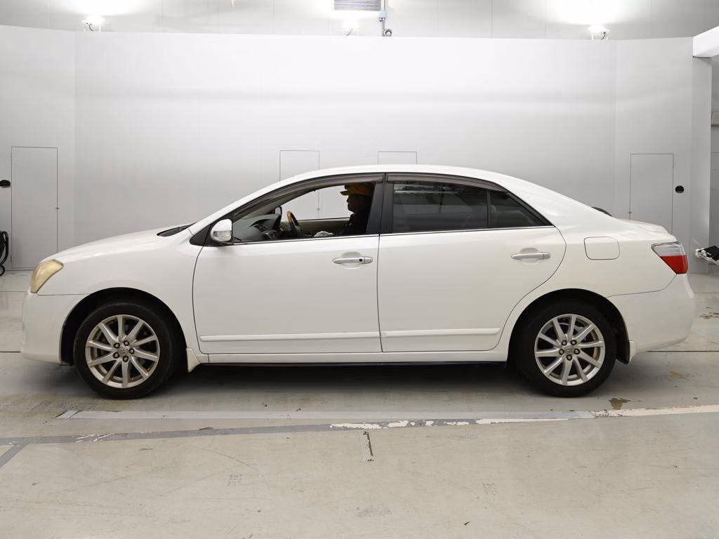 TOYOTA PREMIO