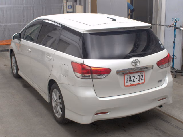 TOYOTA WISH