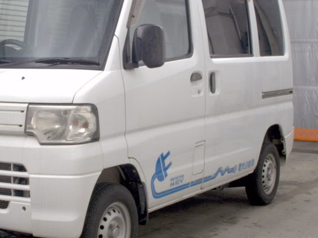 MITSUBISHI MINICAB MIEV