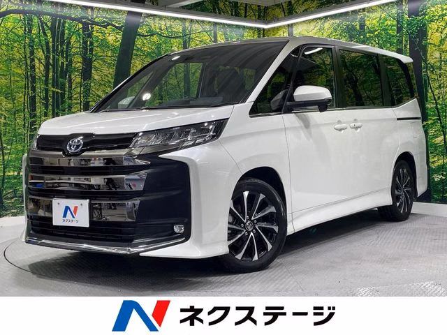 TOYOTA NOAH