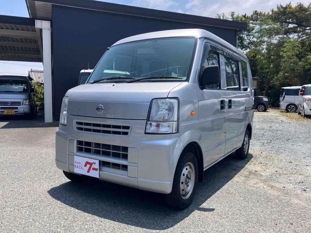 NISSAN NV100 CLIPPER