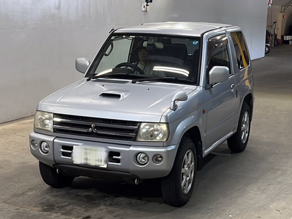MITSUBISHI PAJERO MINI