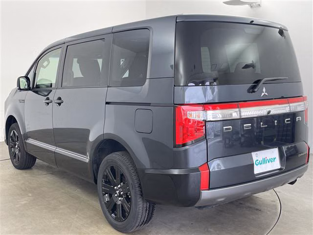 MITSUBISHI DELICA D:5