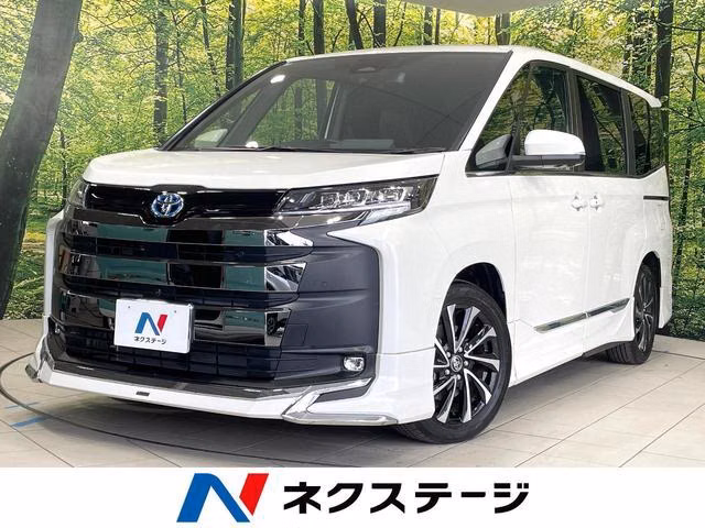 TOYOTA NOAH