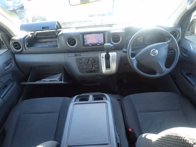 NISSAN NV350 CARAVAN