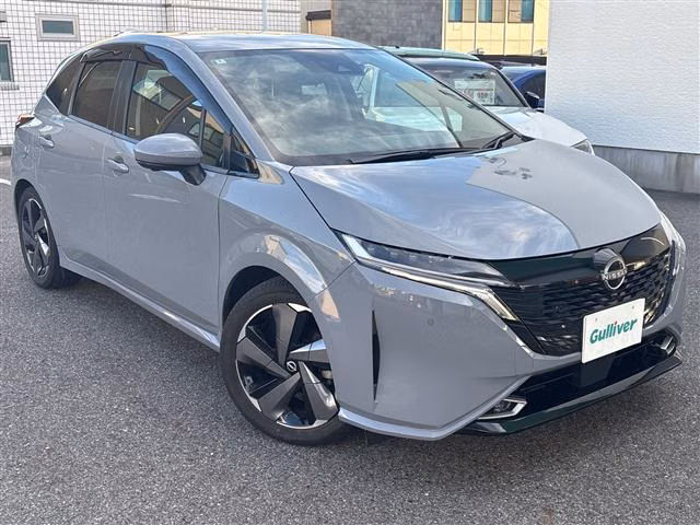 NISSAN AURA