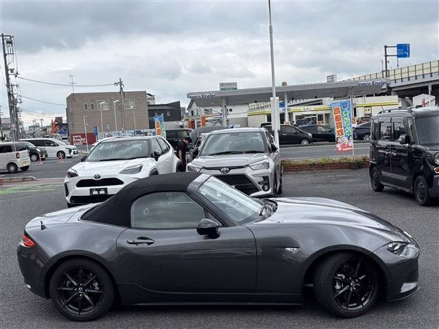 MAZDA ROADSTER
