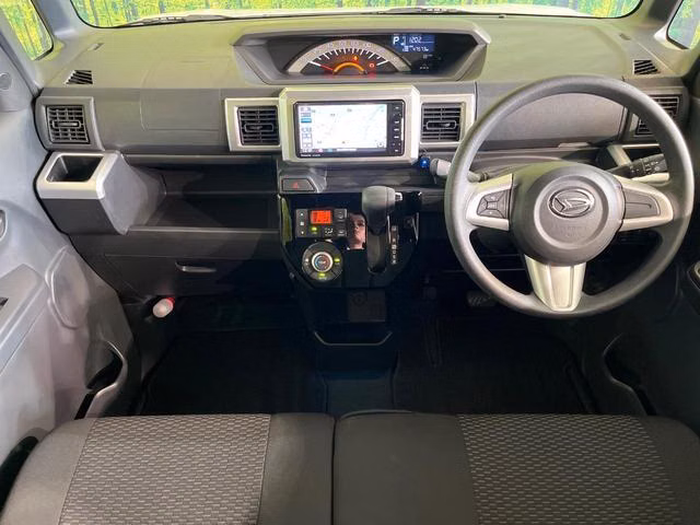 DAIHATSU WAKE