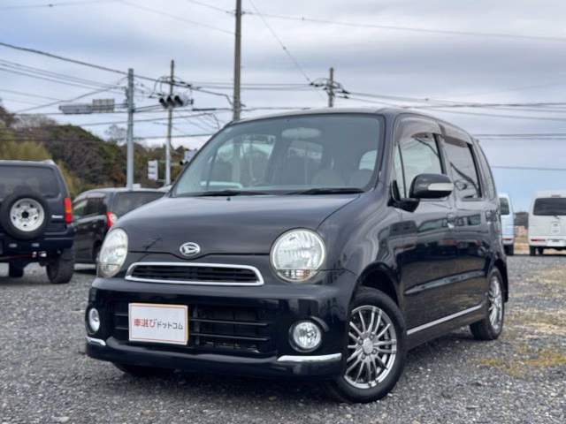 DAIHATSU MOVE LATTE