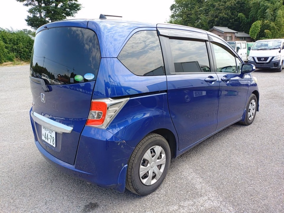 HONDA FREED