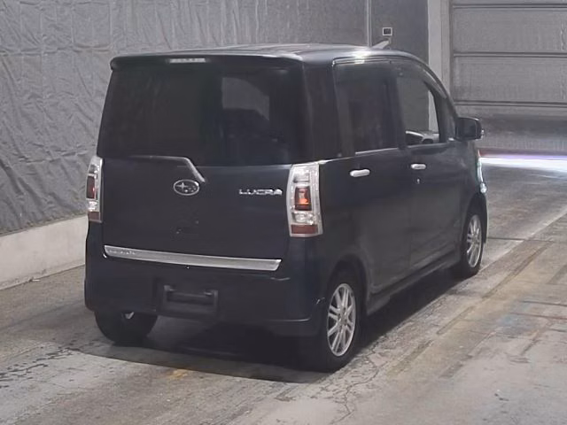 SUBARU LUCRA