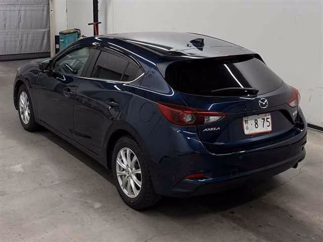 MAZDA AXELA