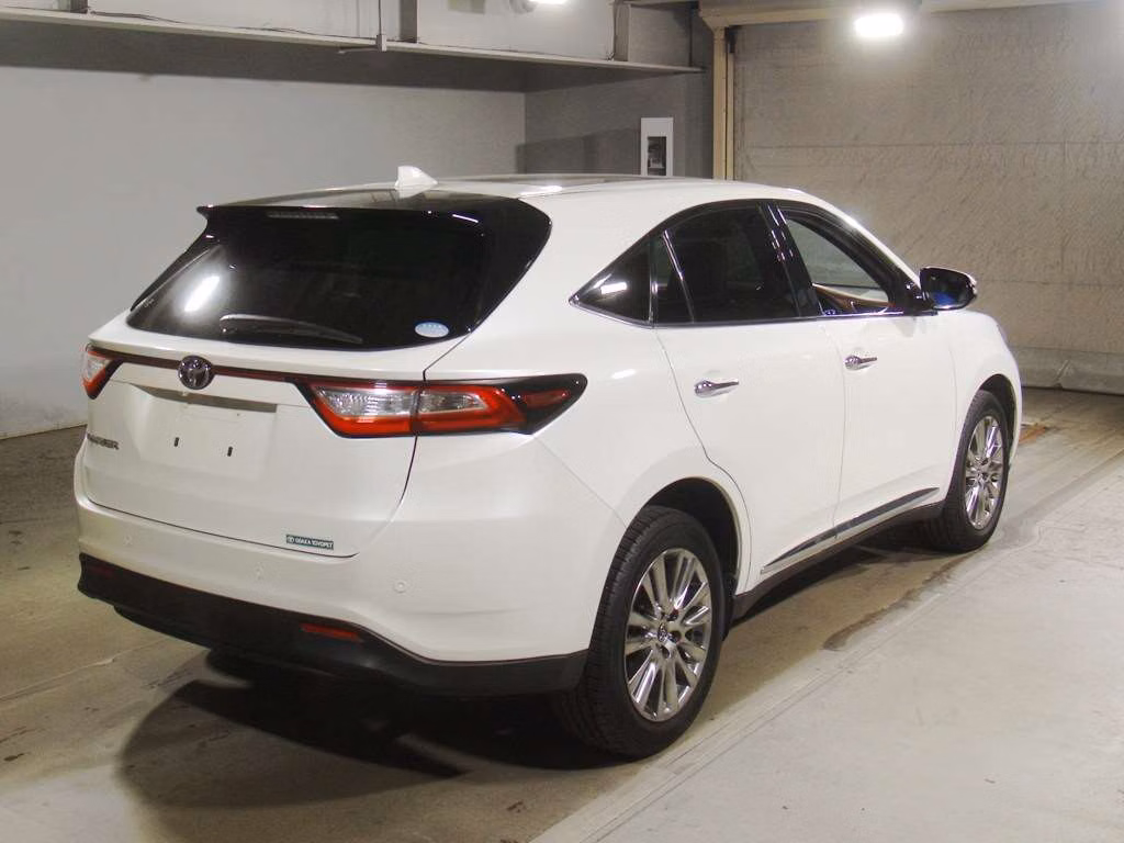 TOYOTA HARRIER