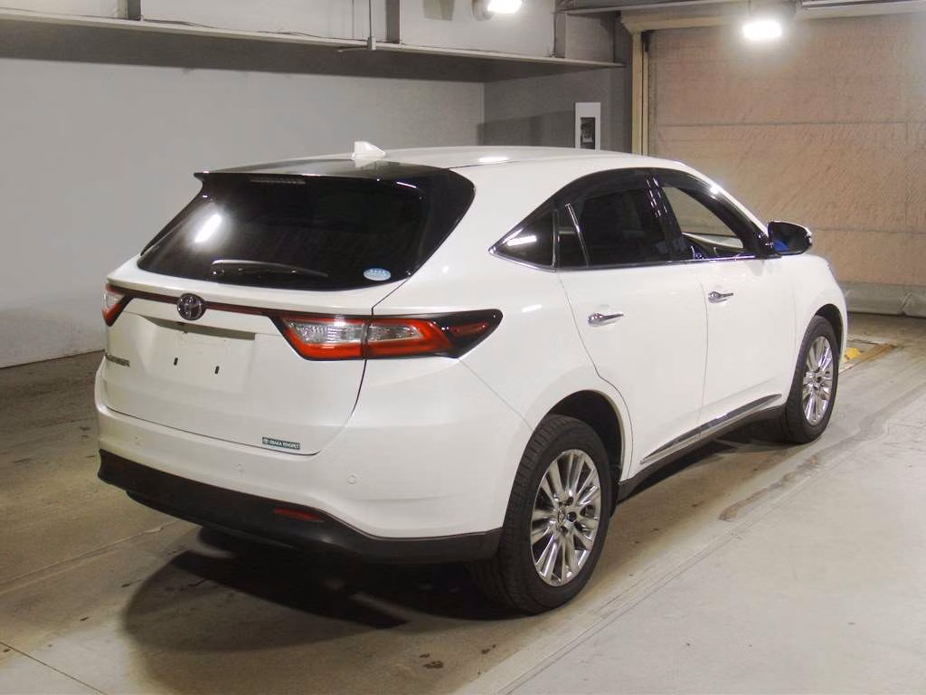 TOYOTA HARRIER