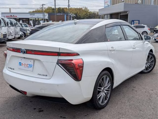 TOYOTA MIRAI