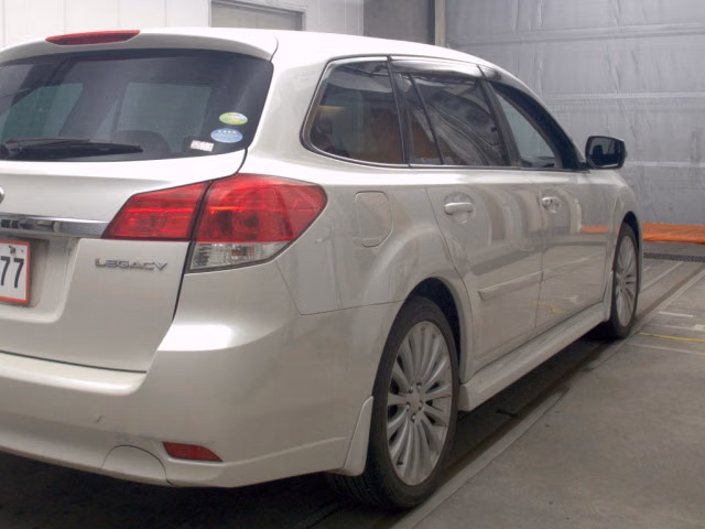 SUBARU LEGACY
