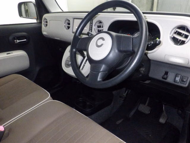 DAIHATSU MIRA COCOA