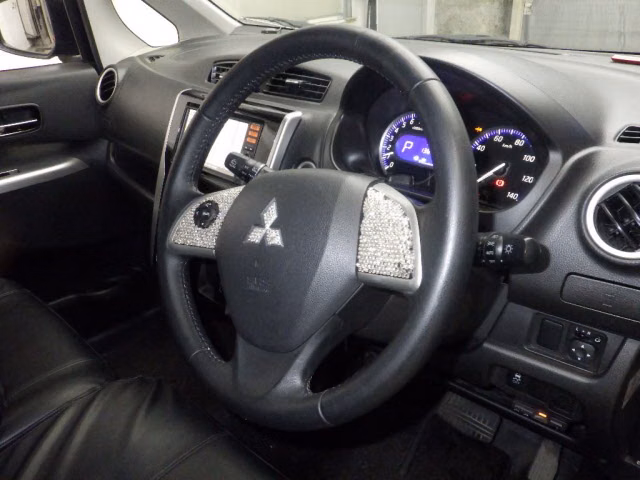 MITSUBISHI EK CUSTOM