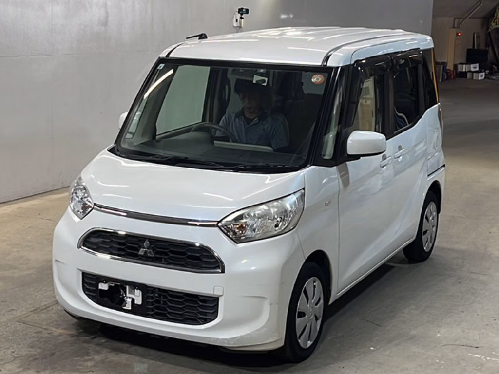 MITSUBISHI EK SPACE