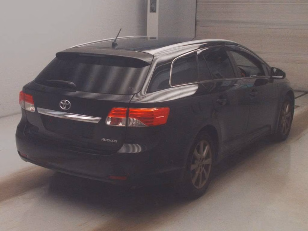 TOYOTA AVENSIS