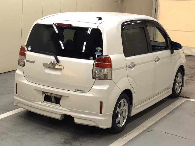 TOYOTA SPADE