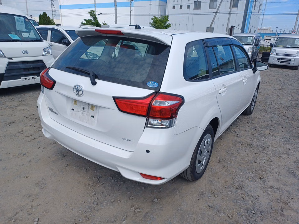 TOYOTA COROLLA FIELDER
