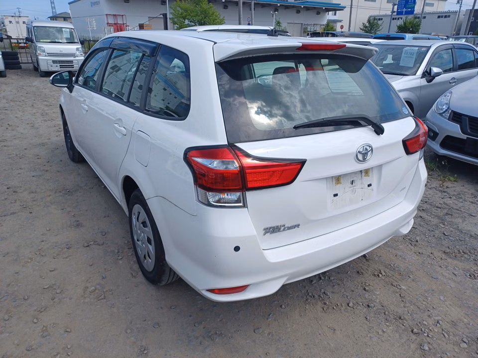 TOYOTA COROLLA FIELDER